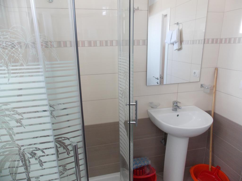 Blue Sea Apartments Saranda Dış mekan fotoğraf