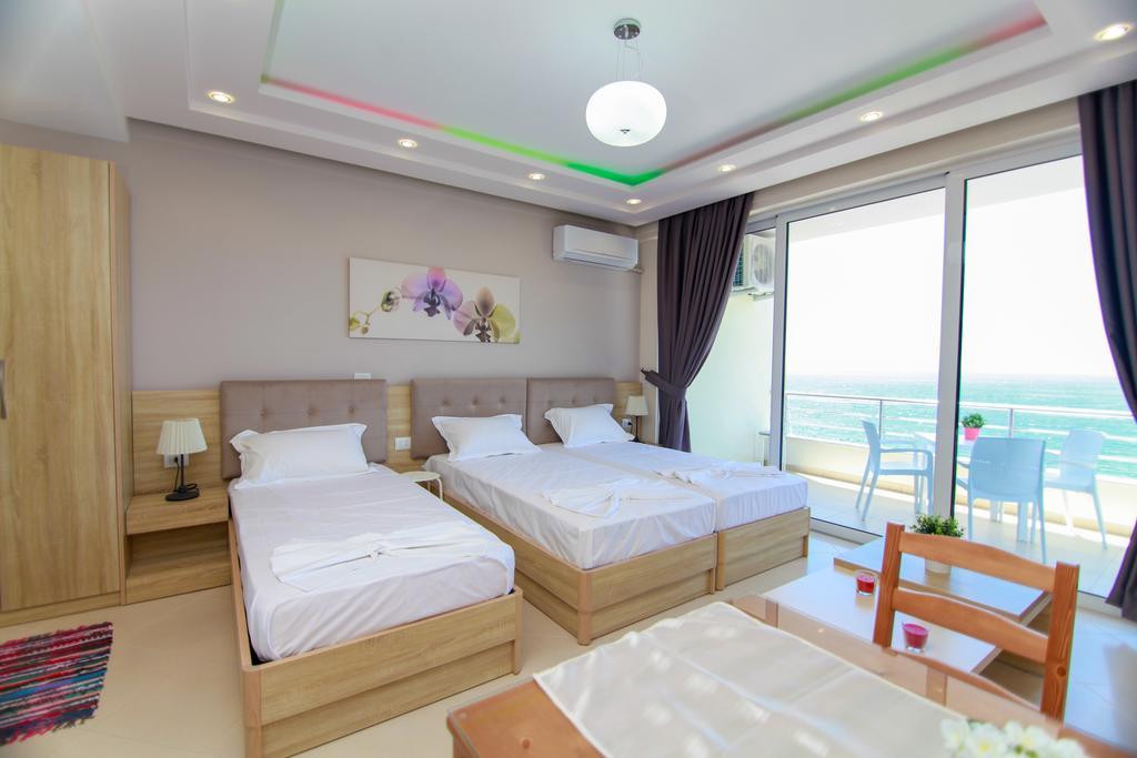 Blue Sea Apartments Saranda Dış mekan fotoğraf