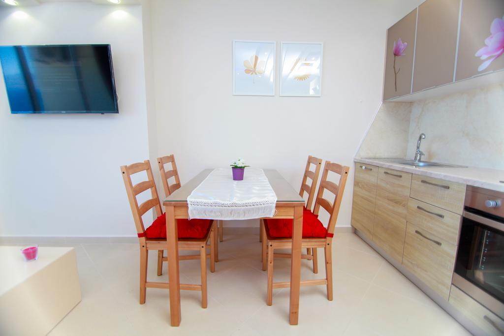 Blue Sea Apartments Saranda Dış mekan fotoğraf