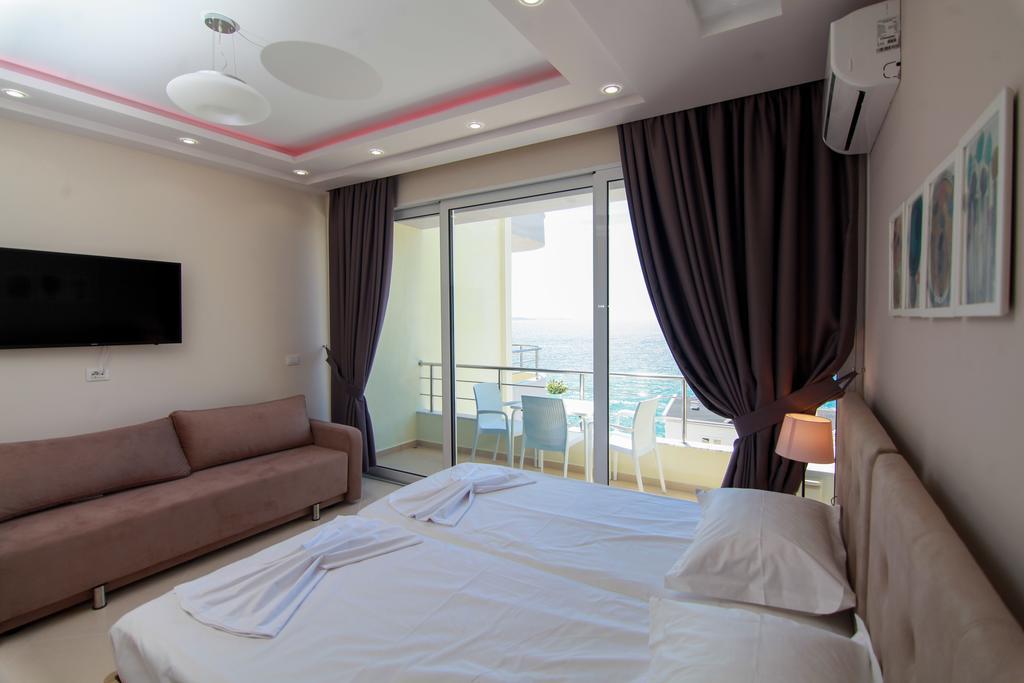 Blue Sea Apartments Saranda Dış mekan fotoğraf