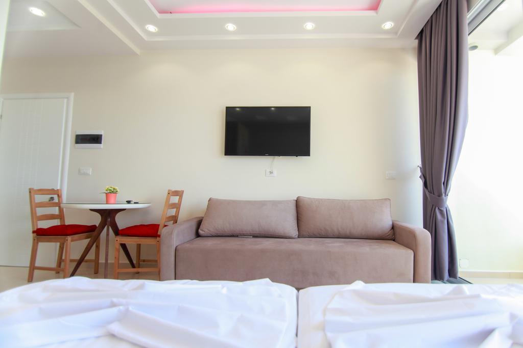 Blue Sea Apartments Saranda Dış mekan fotoğraf