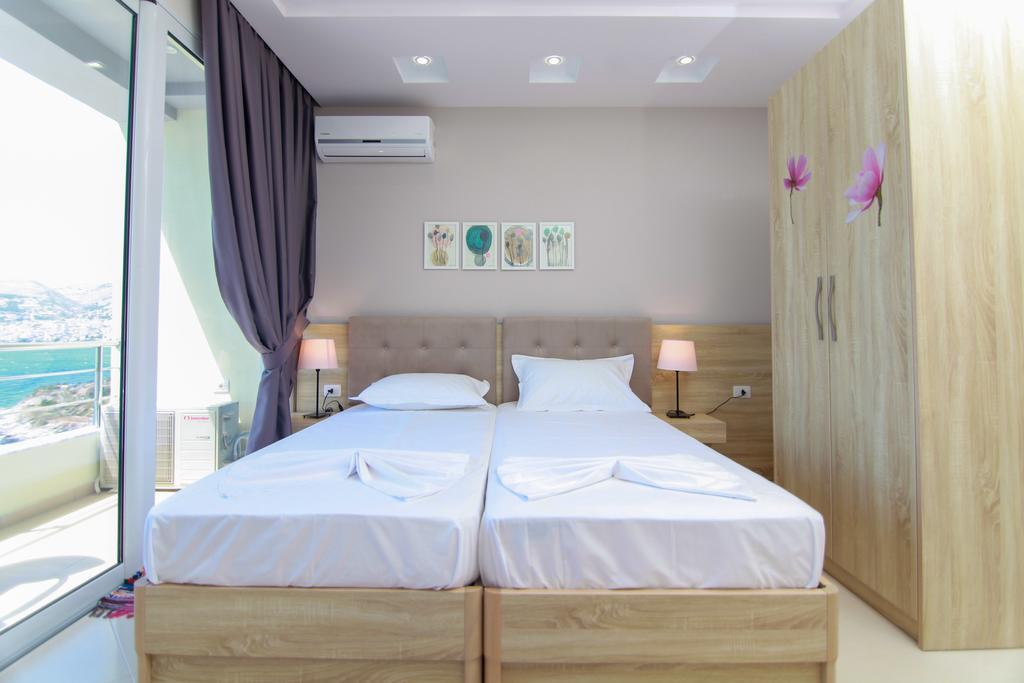 Blue Sea Apartments Saranda Dış mekan fotoğraf