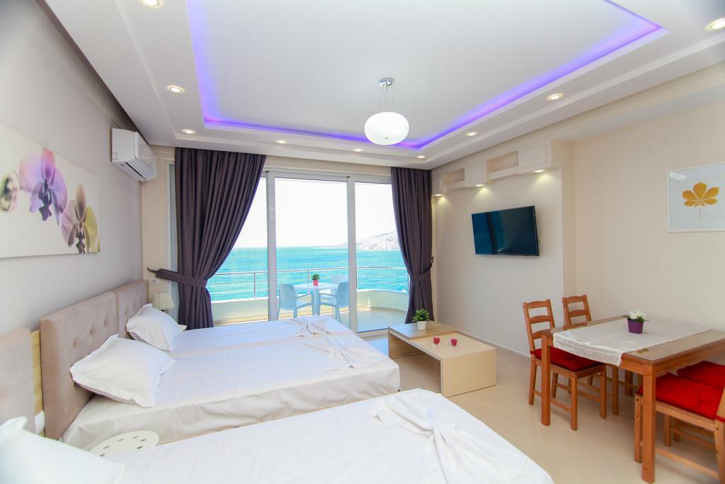 Blue Sea Apartments Saranda Dış mekan fotoğraf