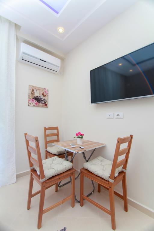 Blue Sea Apartments Saranda Dış mekan fotoğraf